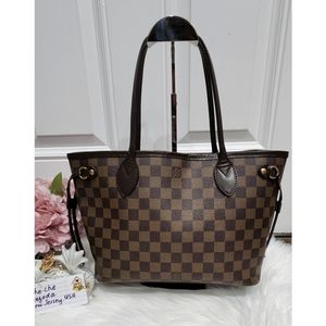 (SOLD) Louis Voitton Neverfull PM